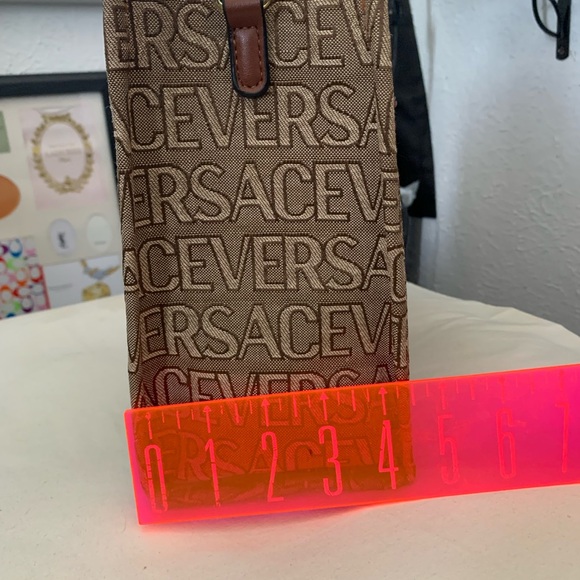 NEW! Tan and Brown Logo Handbag - Picture 5 of 9